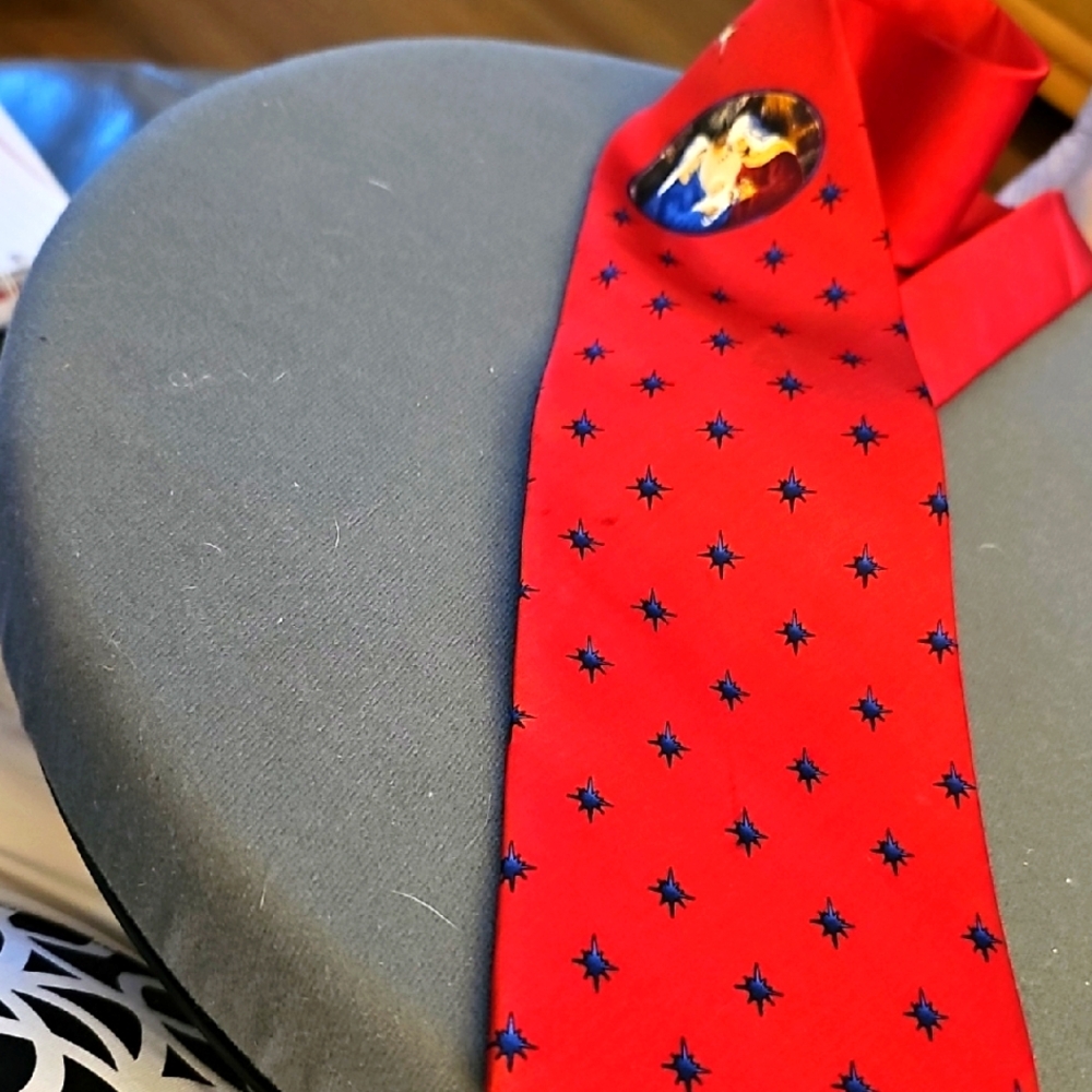 Nativity Red Star Patterned Men's Silk Tie By SHADES OF THE‎ SEASON.